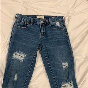Distressed boyfriend jeans